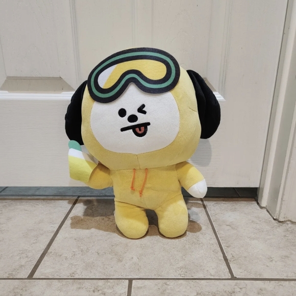 Nwt bts bt21 summer dolce chummy 14in plush - Picture 3 of 5